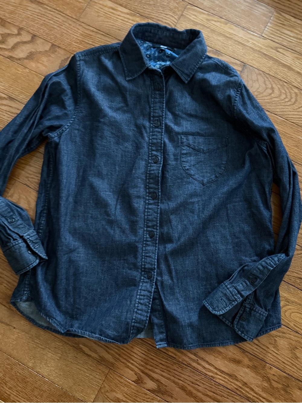 100% Cotton Uniqlo Women's XL Soft Dark Denim Button Down Shirt